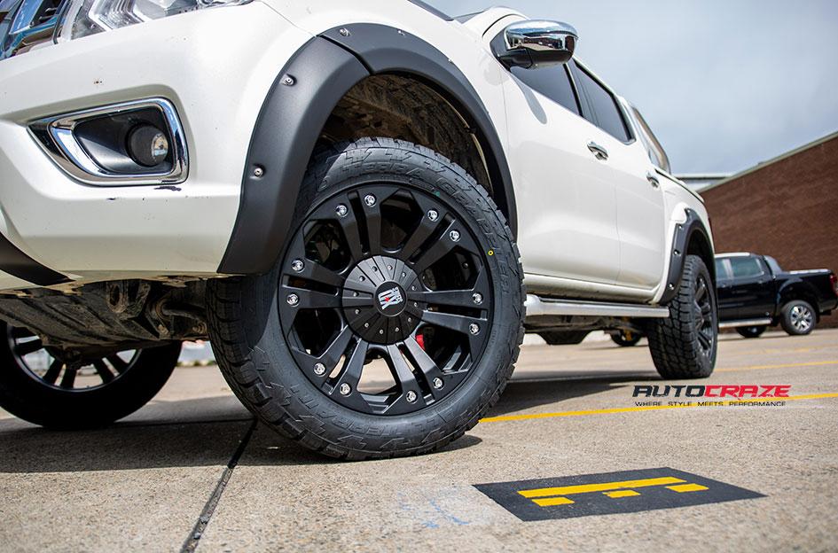 NISSAN NAVARA MONSTER XD MATTE BLACK